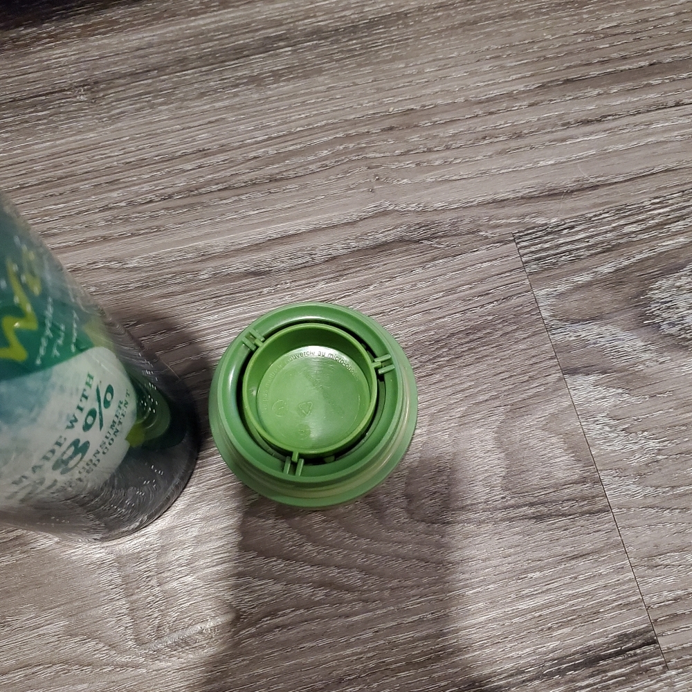 12/$30 🚗 ☕️ EUC Starbucks tumbler - green grande - Picture 8 of 12